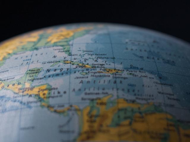 Narrow top of globe