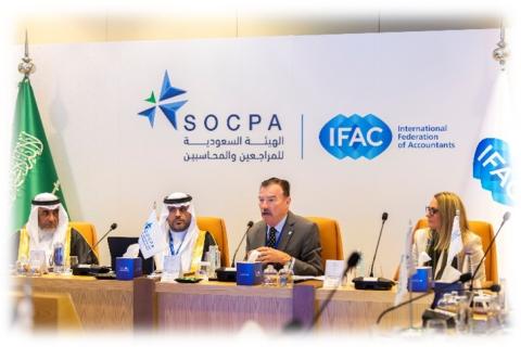 Lee White speaking at IFAC Mena Connect 2025